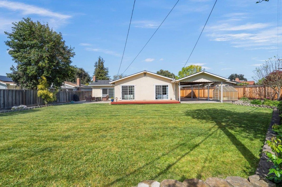 5819 Arapaho Dr, San Jose CA  95123-3205 exterior