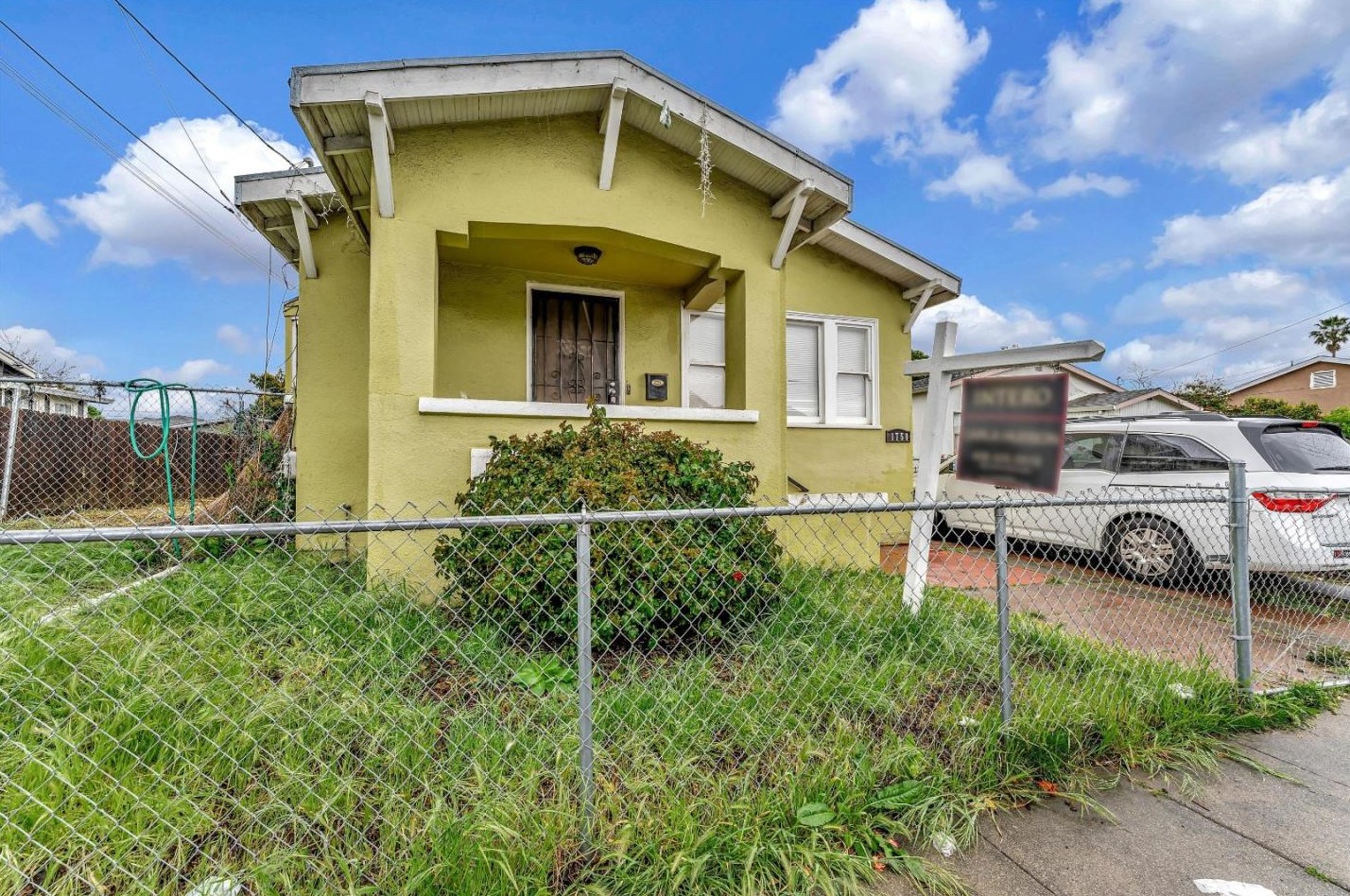 1750 101st Ave, Oakland, CA 94603-3302