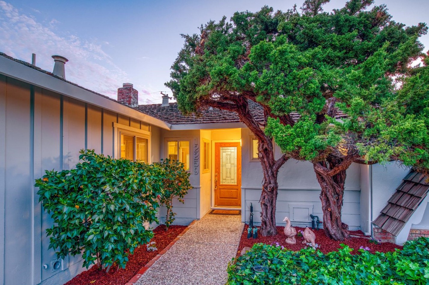 12259 Woodside Dr, Saratoga, CA 95070
