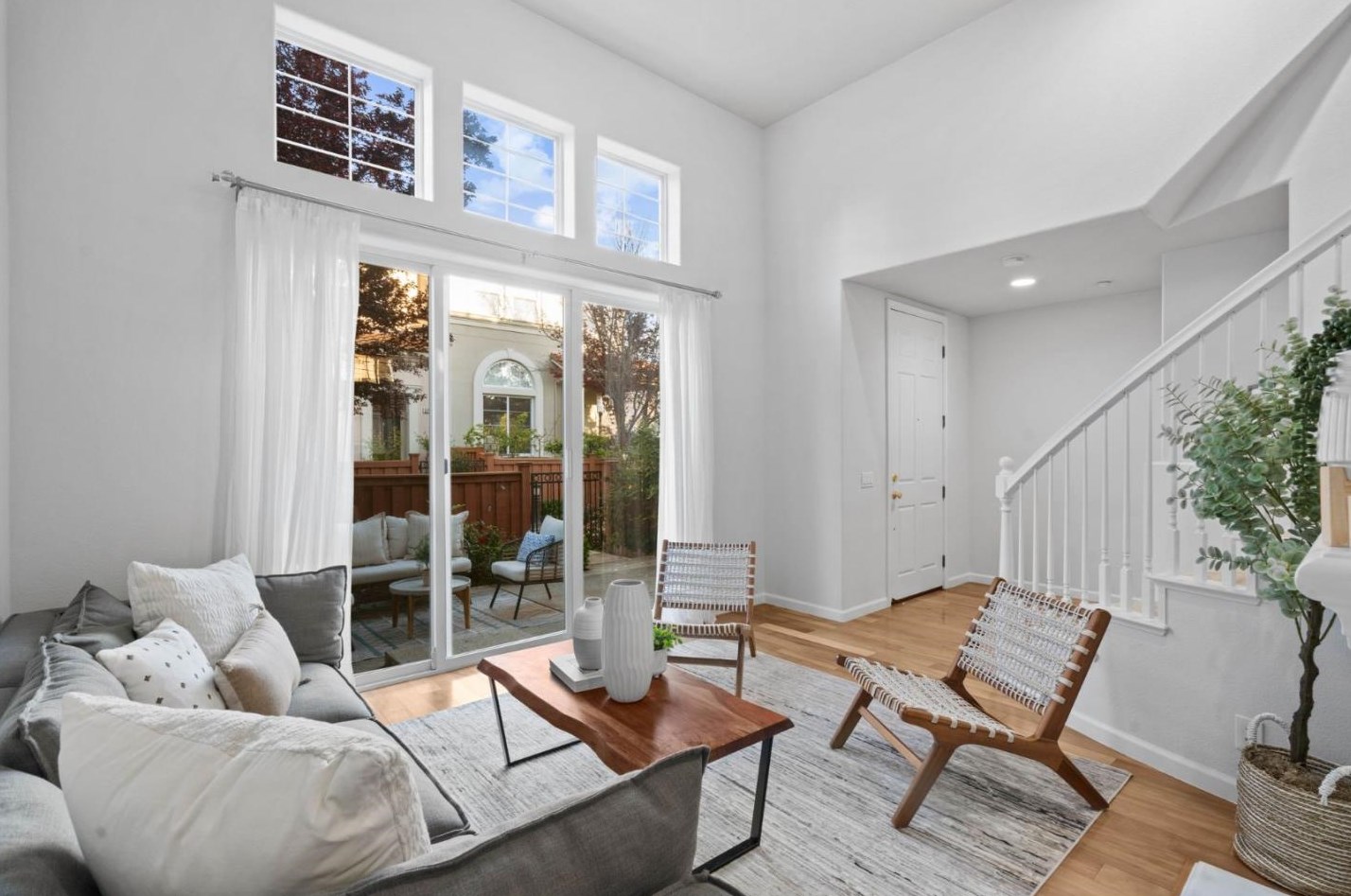 361 Vista Roma Way, San Jose CA  95136-4451 exterior