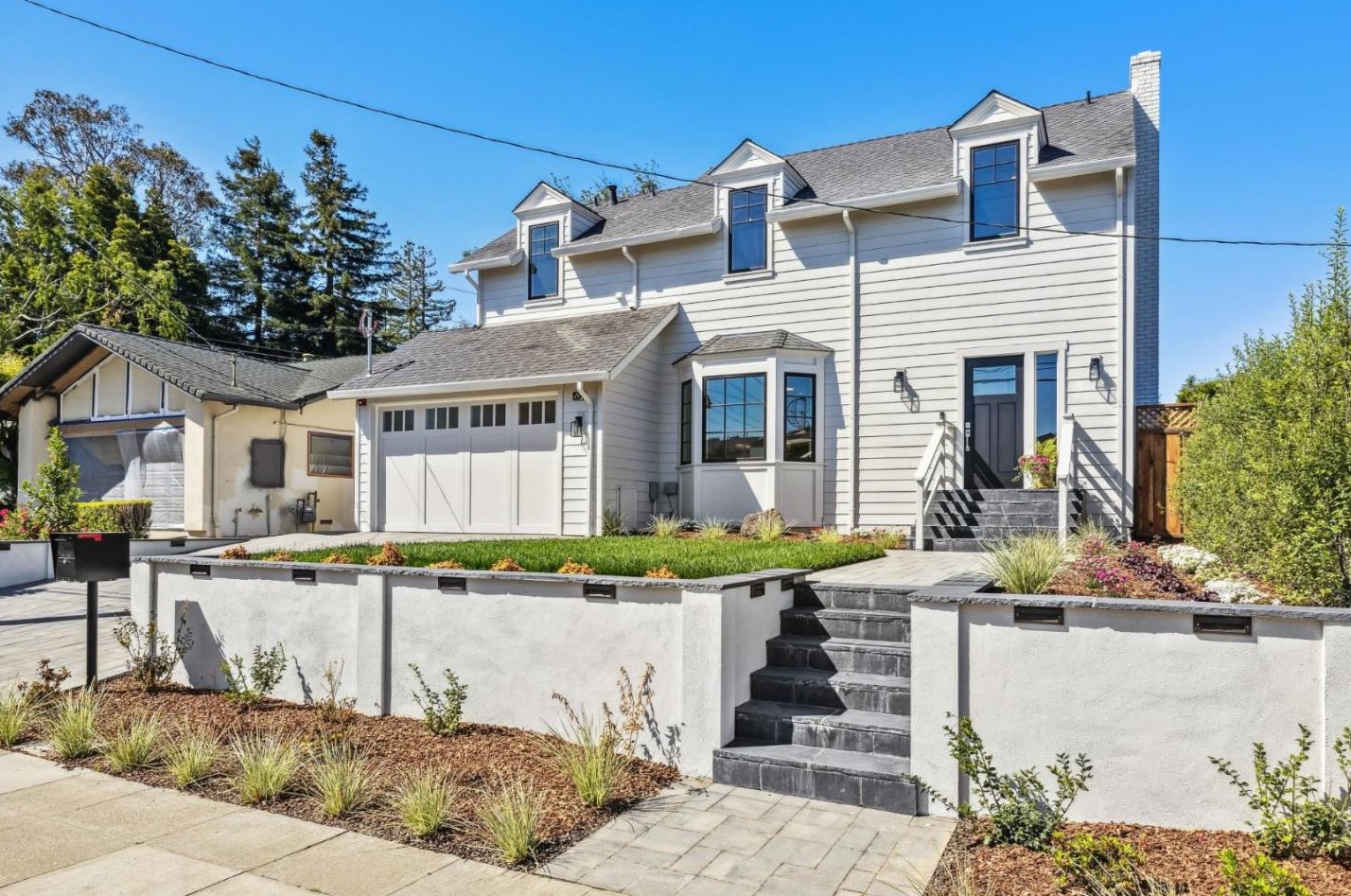 1534 Edinburgh St, San Mateo, CA 94402-3018
