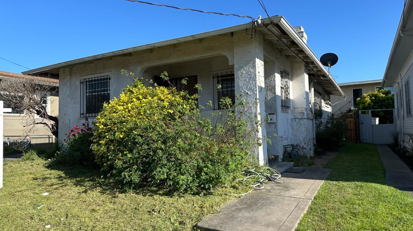 936 Camelia St, Berkeley, CA 94710
