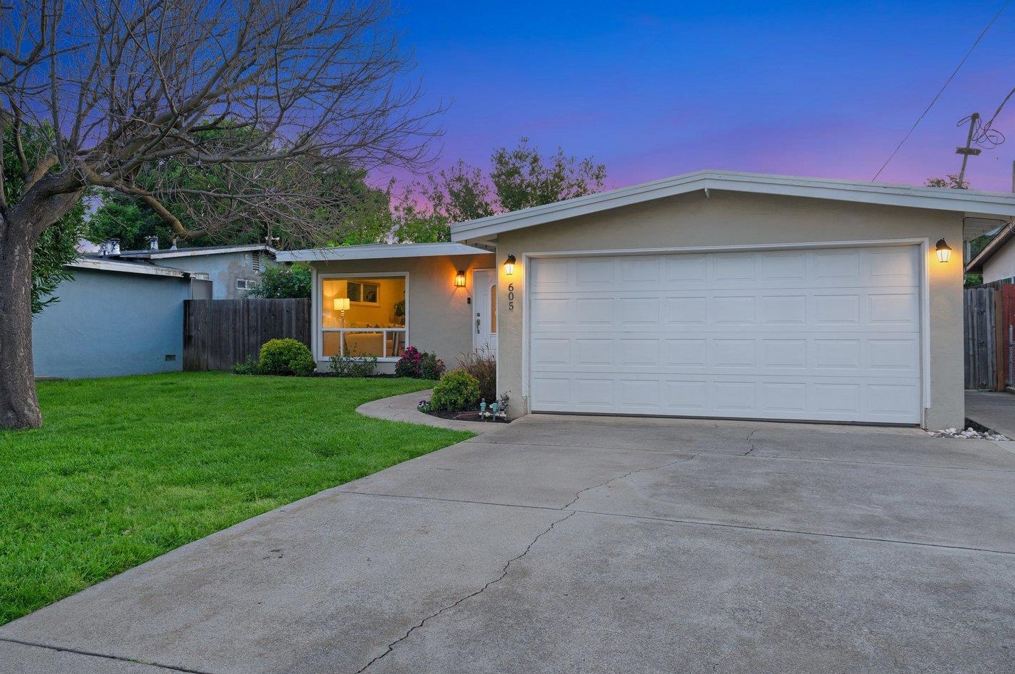 605 Weston Dr, Campbell, CA 95008-3739
