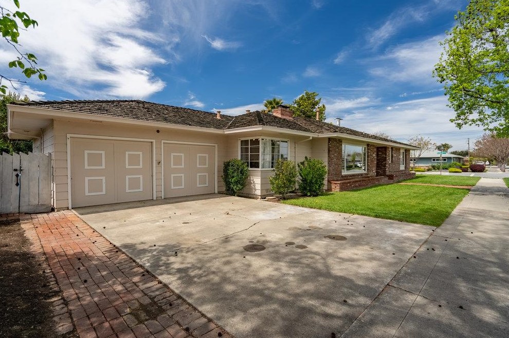 1702 Prune St, Hollister, CA 95023