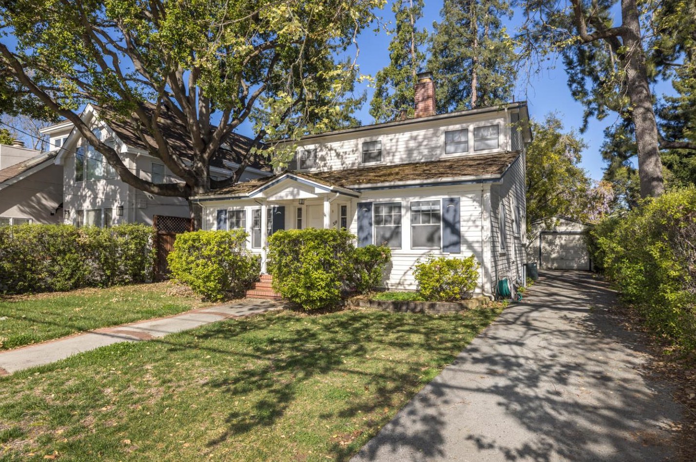 519 Seale Ave, Palo Alto, CA 94301-3830