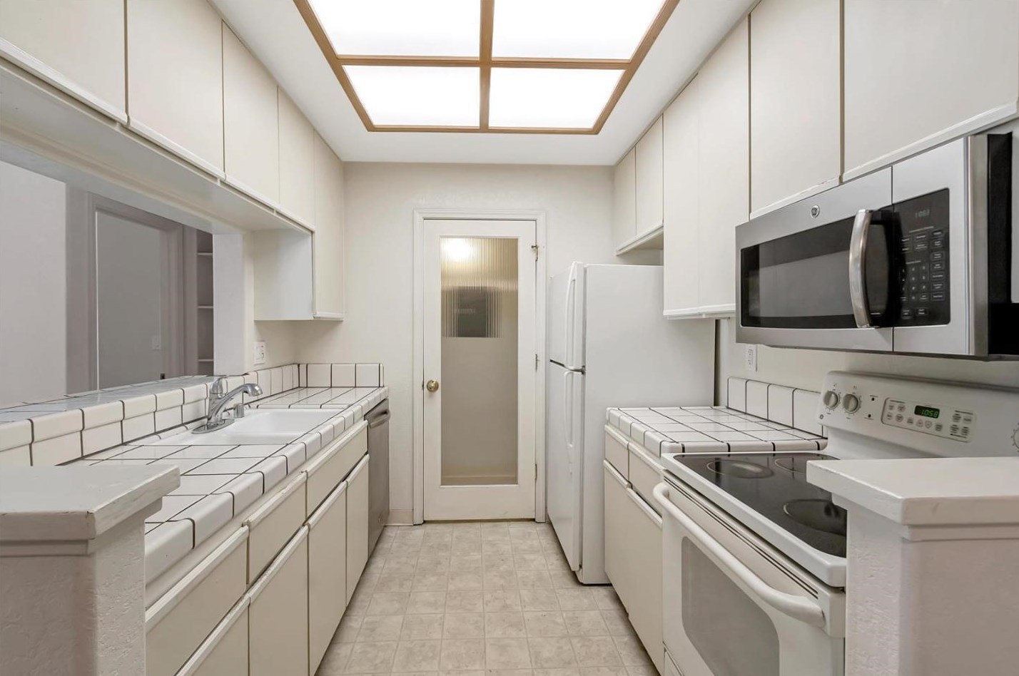 5916 Bridgeport Lk Way, San Jose CA  95123-2437 exterior