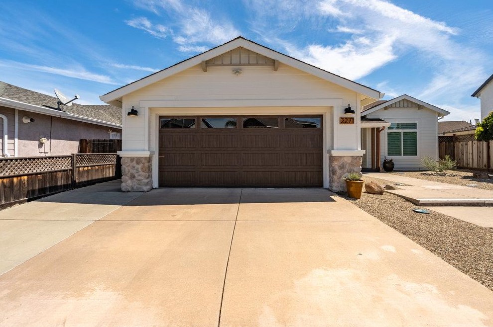 2271 Valley View Rd, Hollister, CA 95023