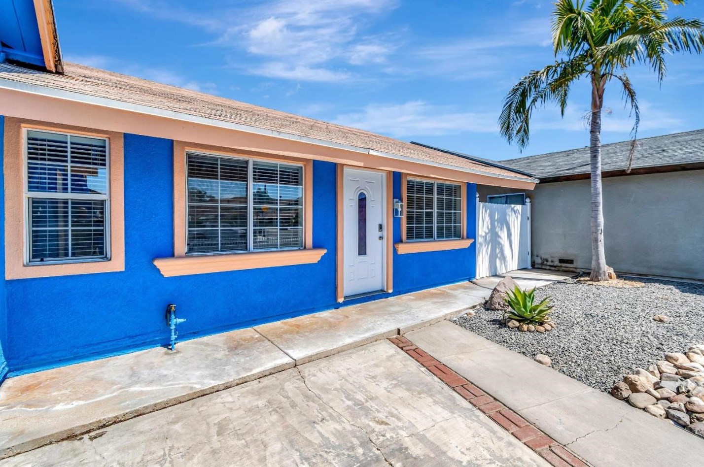 4615 Warren St, Riverside, CA 92503-3016