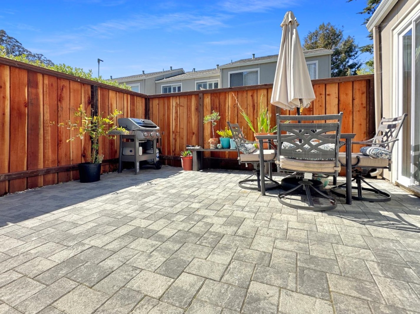 1290 Rosita Rd, Pacifica CA  94044-4223 exterior