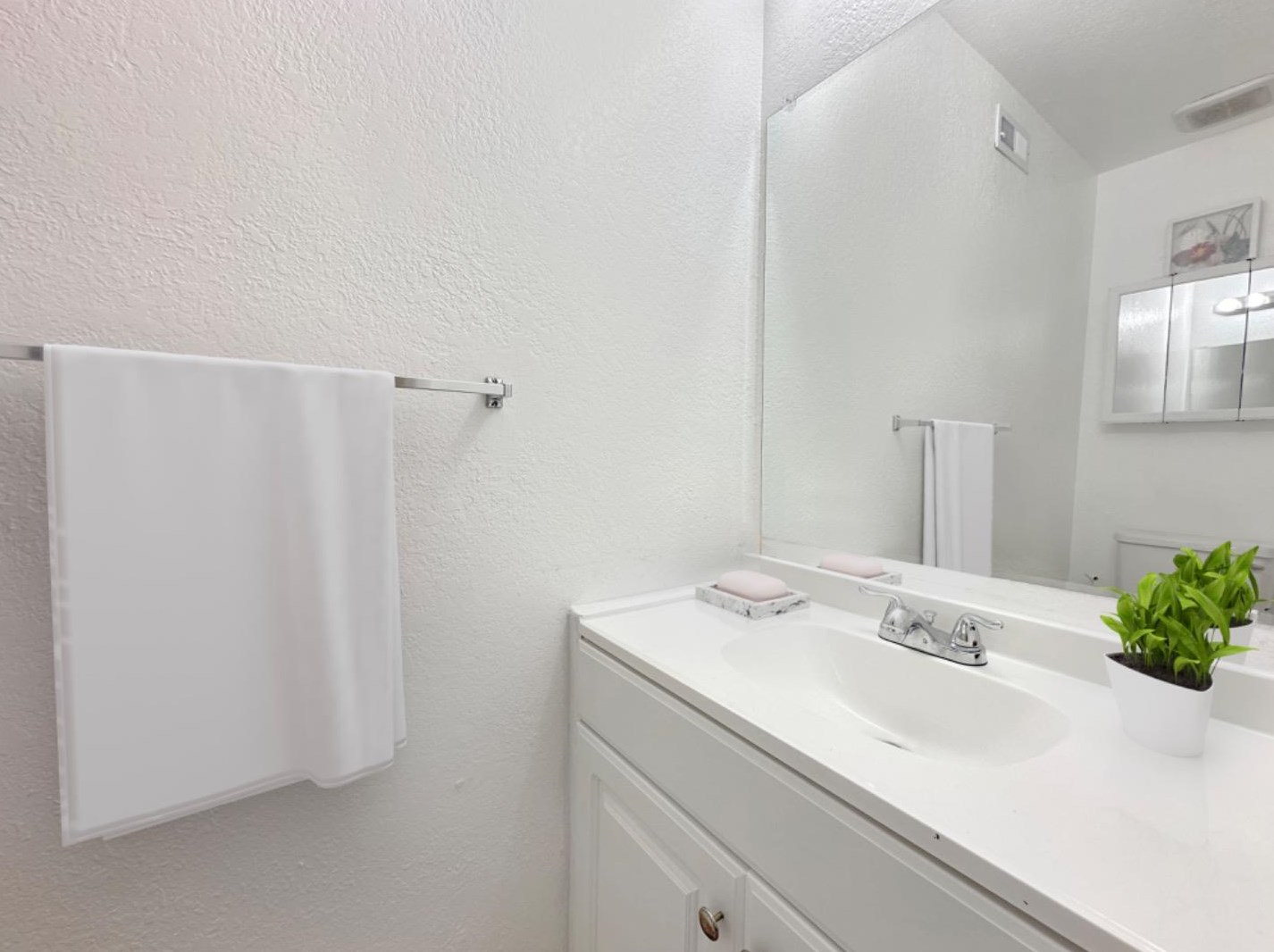 1290 Rosita Rd, Pacifica CA  94044-4223 exterior