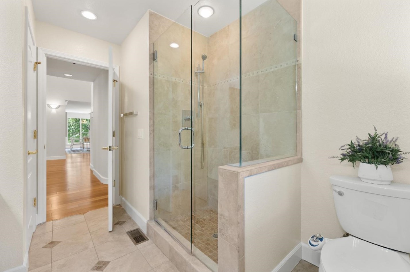 21720 Villa Oaks Ln, Saratoga CA  95070-9741 exterior