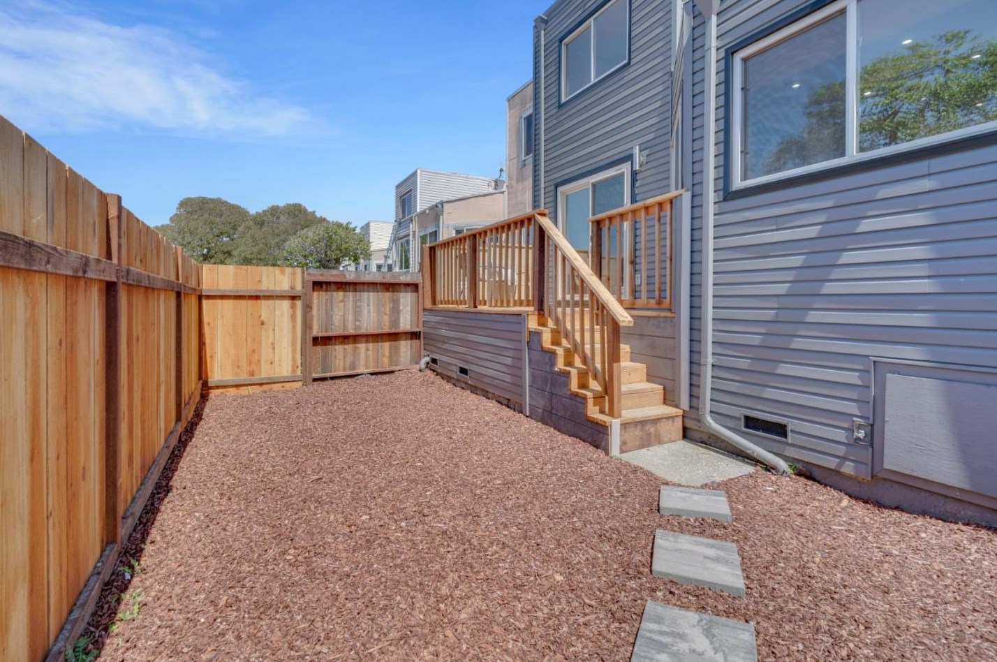 2242 Wexford Ave, South San Francisco CA  94080-5511 exterior