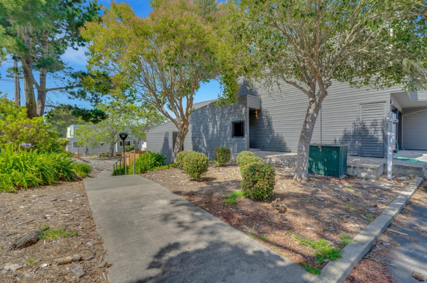 2242 Wexford Ave, South San Francisco CA  94080-5511 exterior
