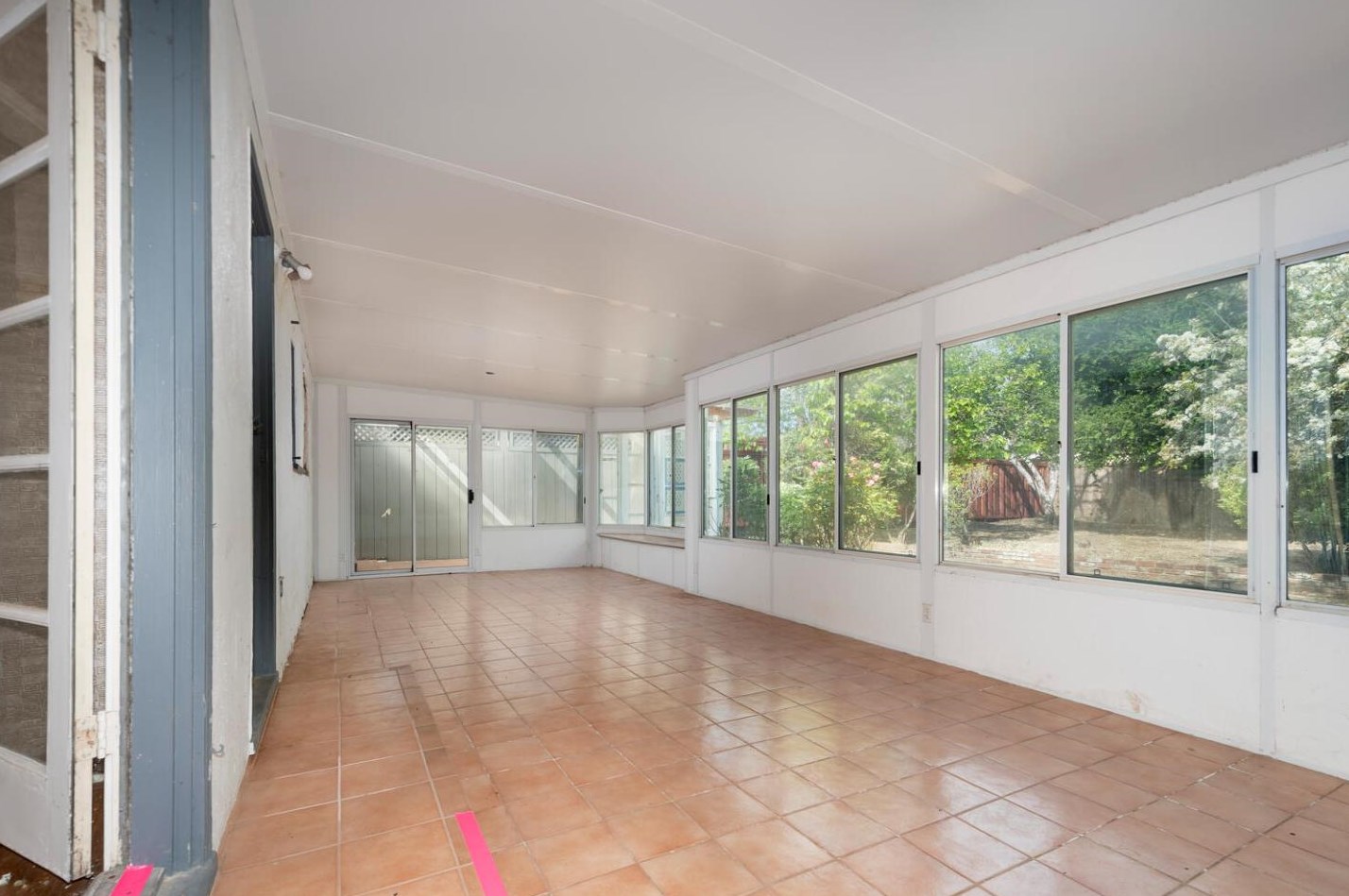 1774 Hampton Ave, Redwood City CA  94061-2609 exterior