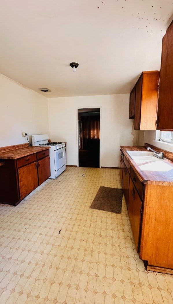 10038 Peninsula Ave, Cupertino, CA 95014