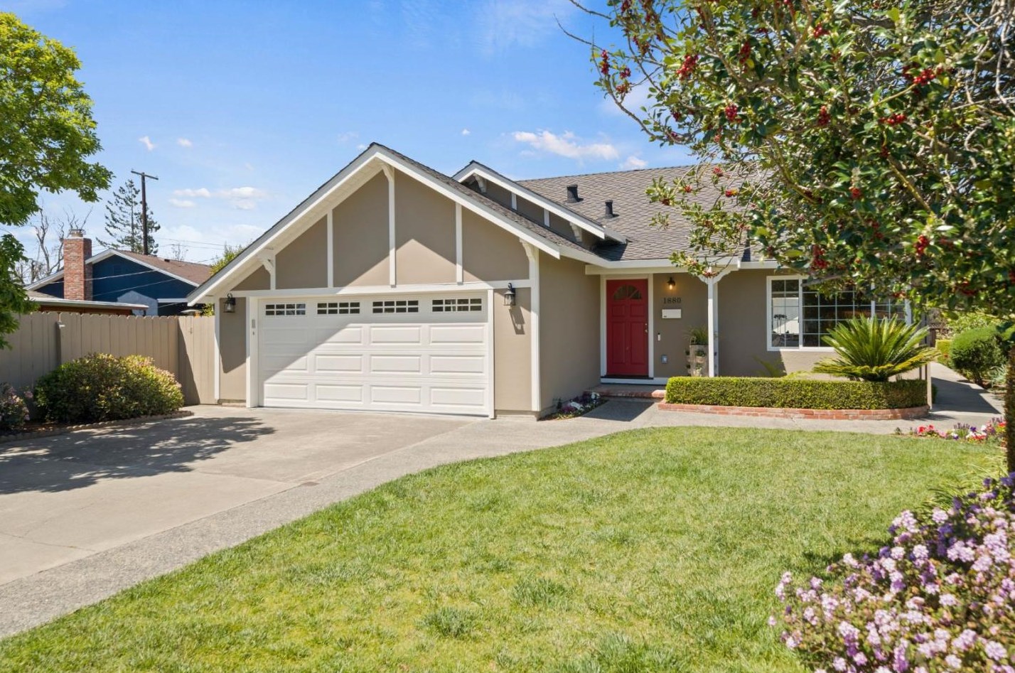 1880 Palm Ave, Redwood City, CA 94061