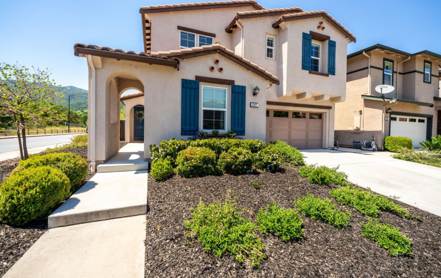6321 Greenfield Dr, Gilroy, CA 95020
