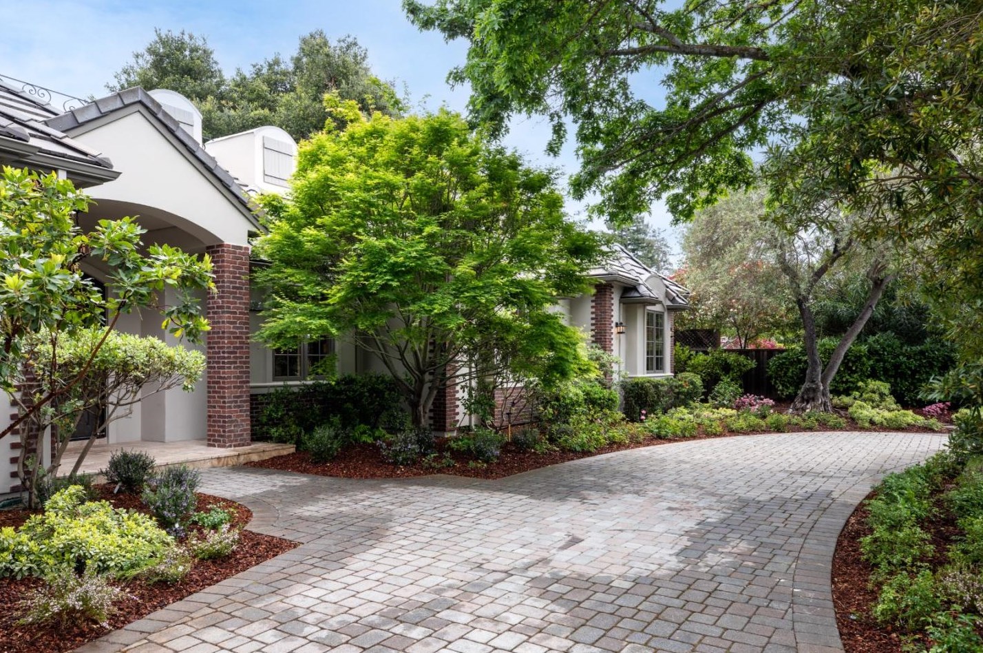 50 Pine Ln, Los Altos, CA 94022-1639