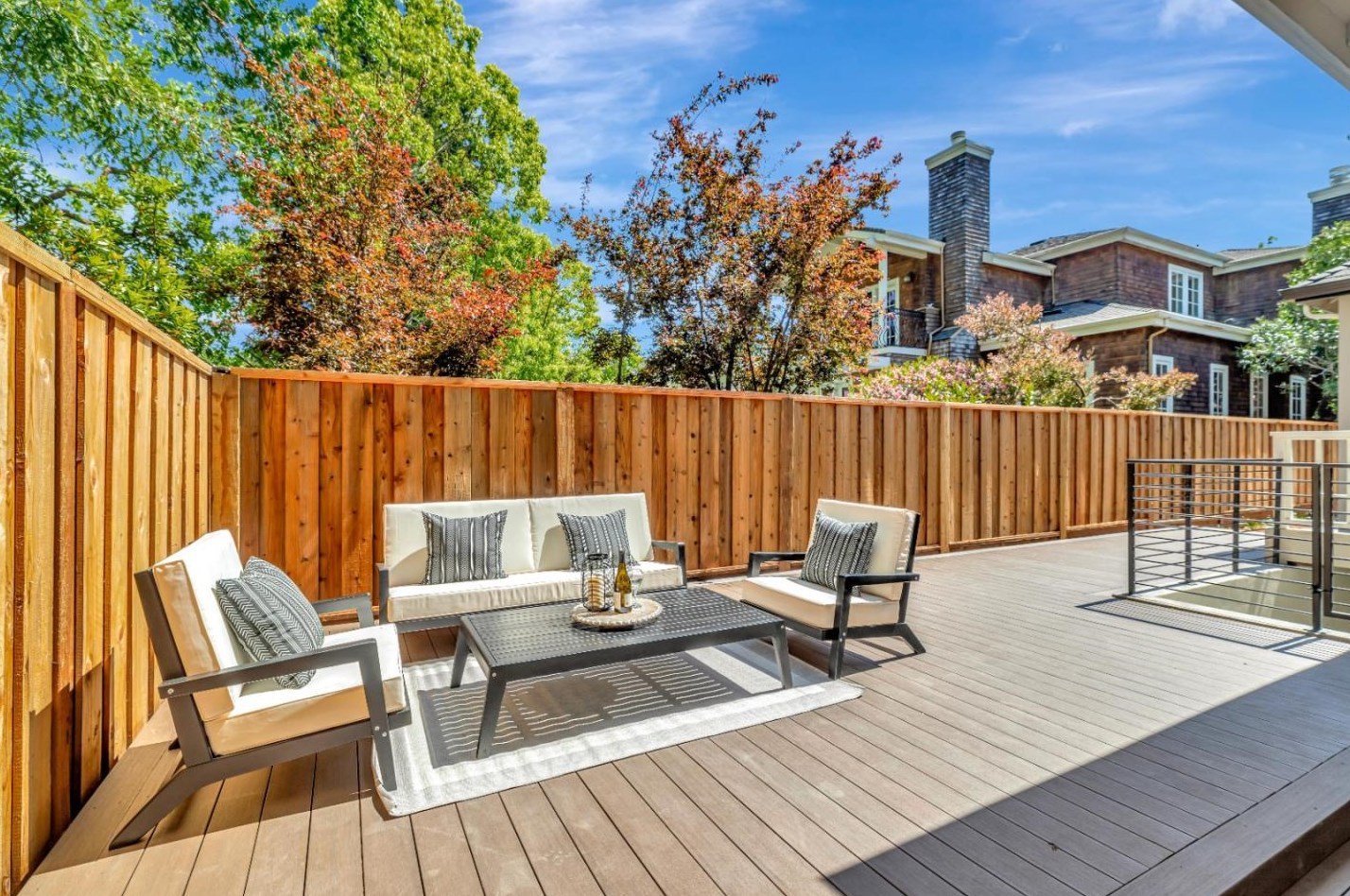 1125 Byron St, Palo Alto CA  94301-3211 exterior