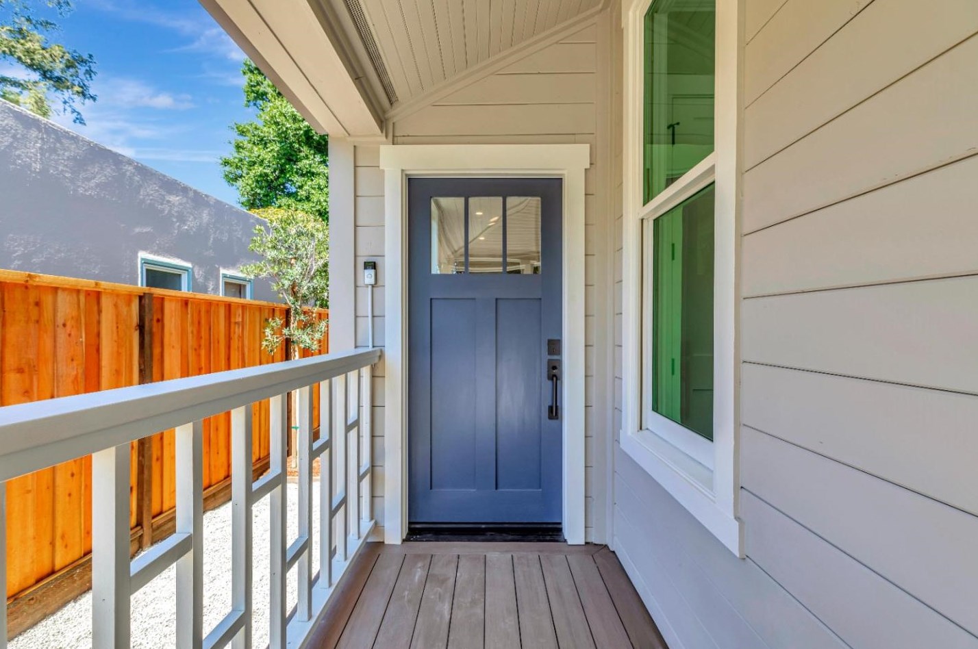 1125 Byron St, Palo Alto CA  94301-3211 exterior