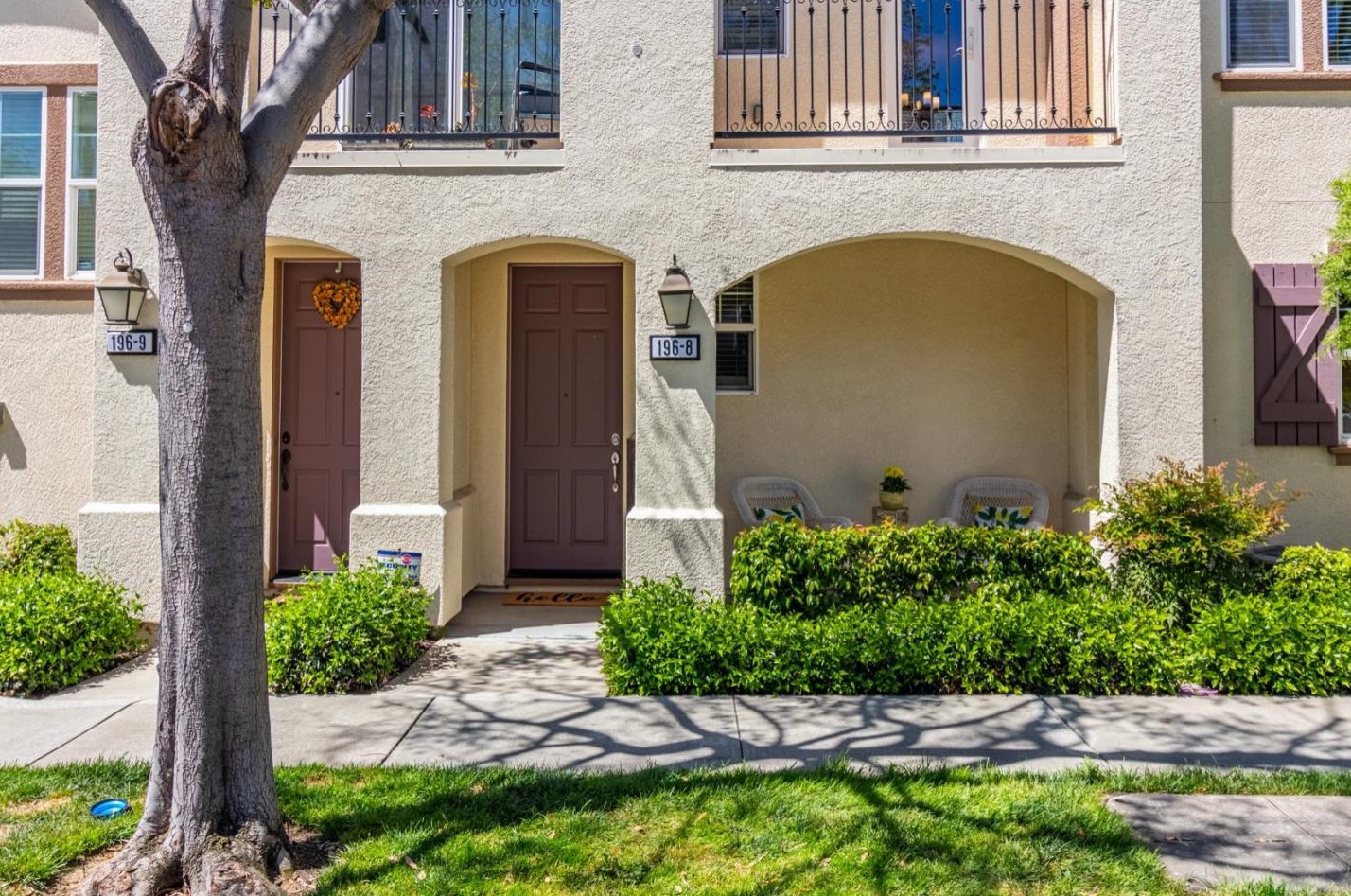 196 Heligan Ln 8, Livermore, CA 94551