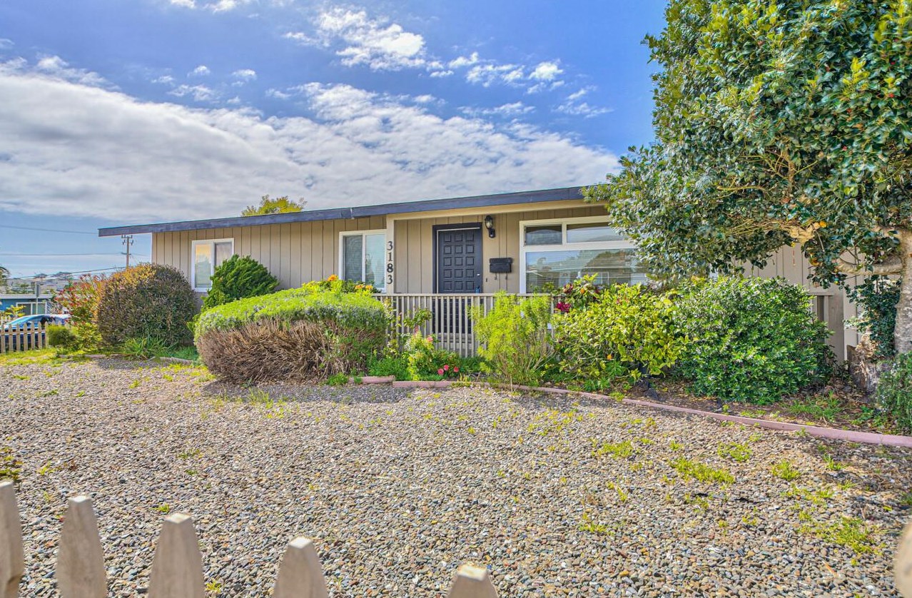 3183 Vista Del Camino, Marina, CA 93933