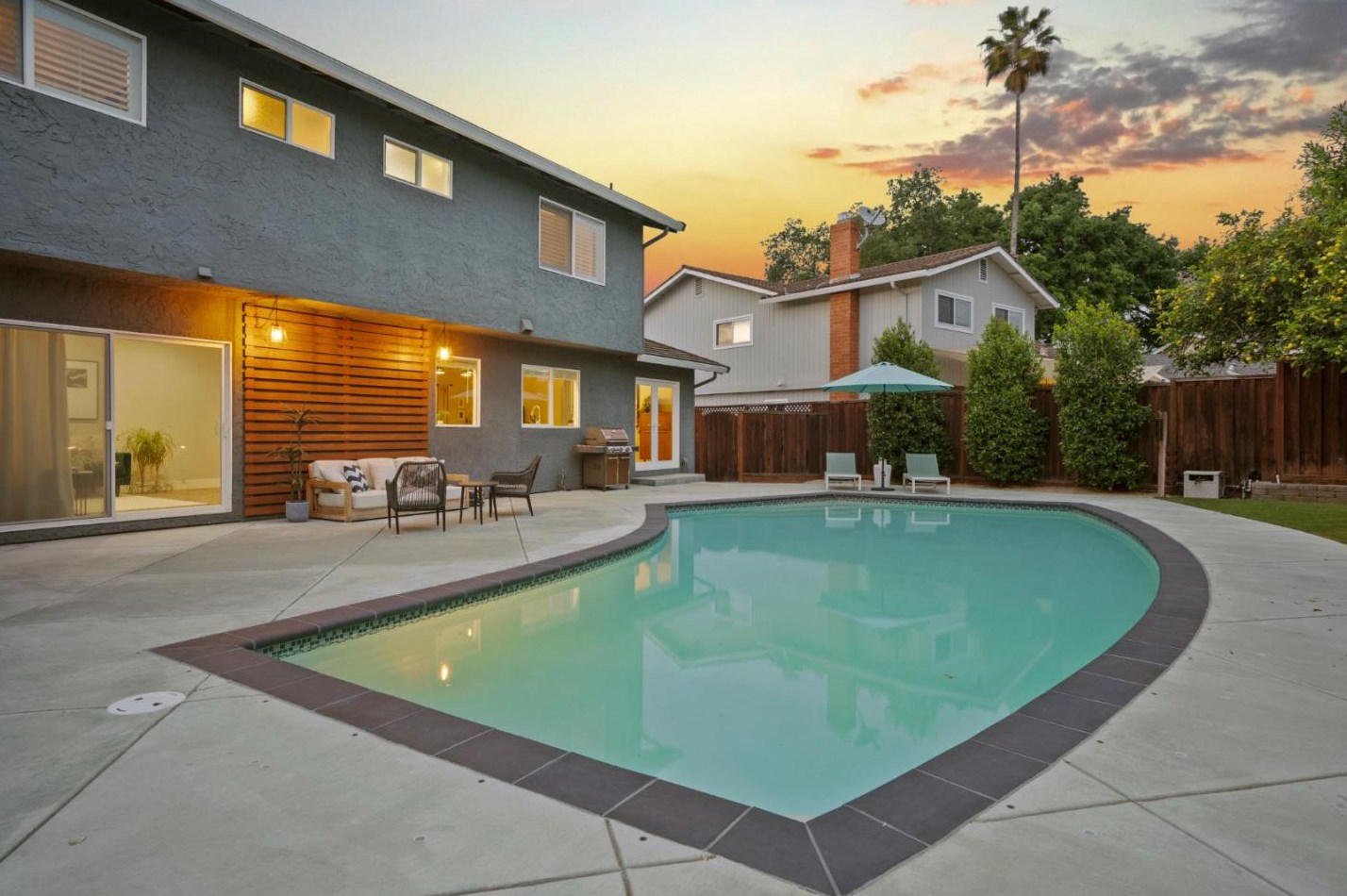 3736 Thousand Oaks Dr, San Jose CA  95136-1445 exterior