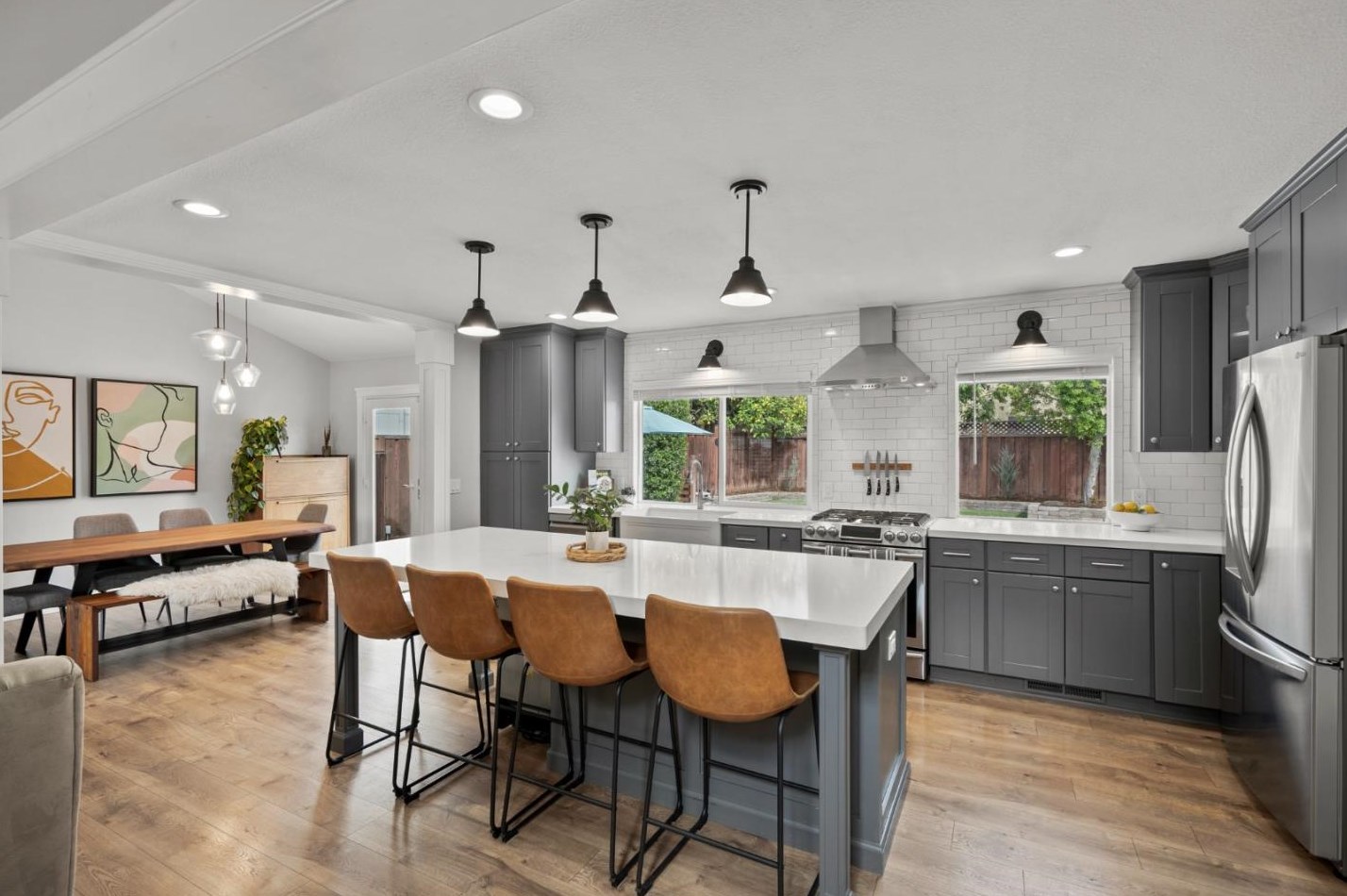 3736 Thousand Oaks Dr, San Jose CA  95136-1445 exterior
