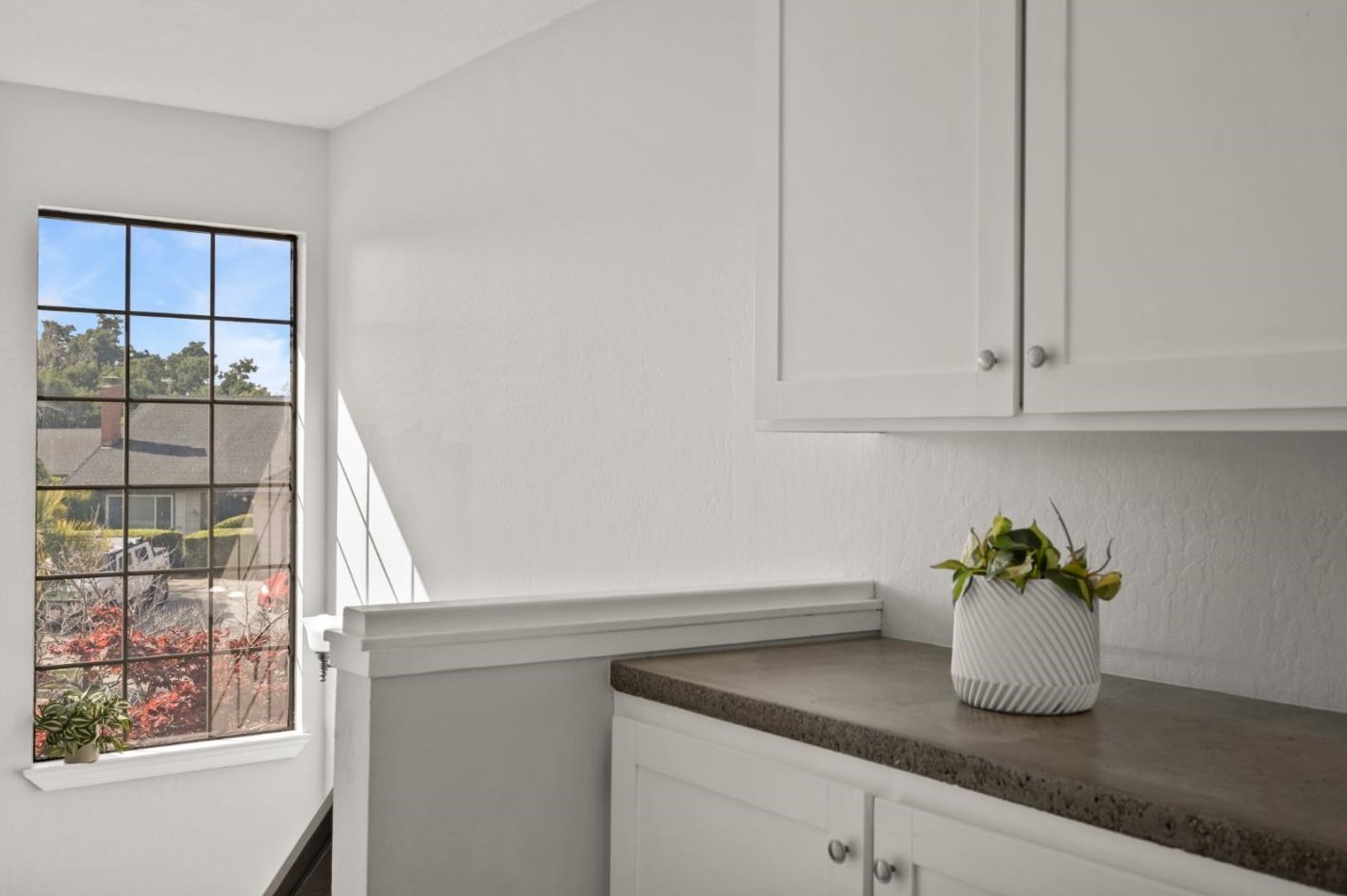 3736 Thousand Oaks Dr, San Jose CA  95136-1445 exterior