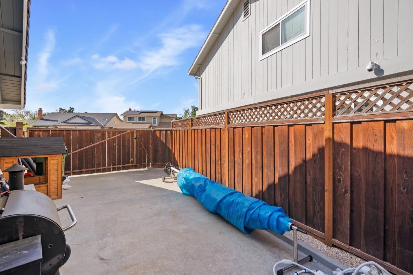 3736 Thousand Oaks Dr, San Jose CA  95136-1445 exterior