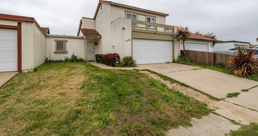 1523 Cherokee Dr, Salinas, CA 93906
