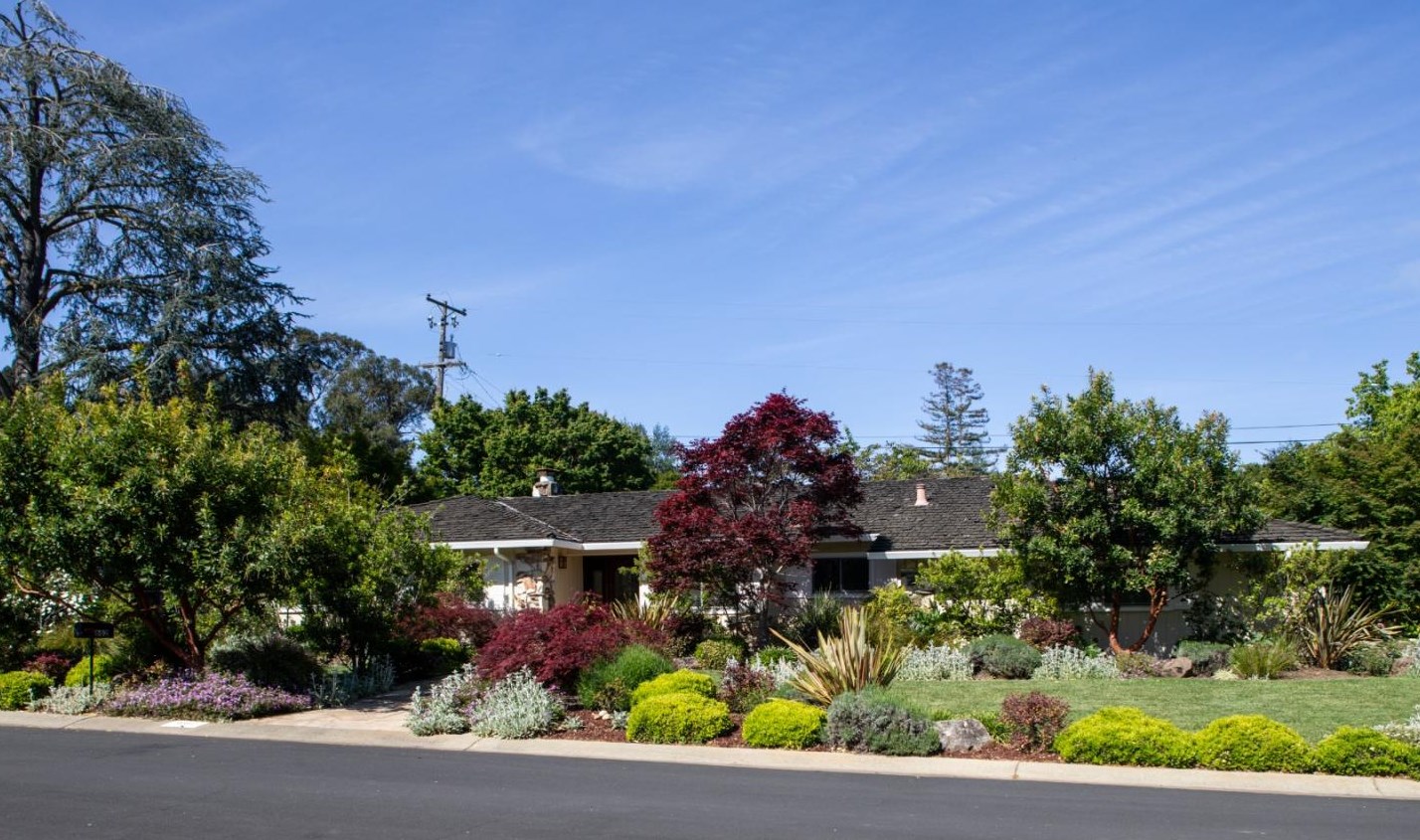 662 12 Acres Dr, Los Altos, CA 94022