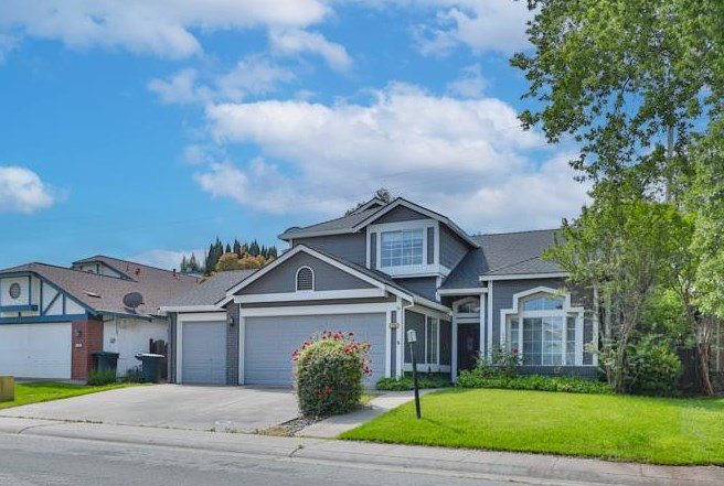 1204 Chablis Cir, Roseville, CA 95747-7245