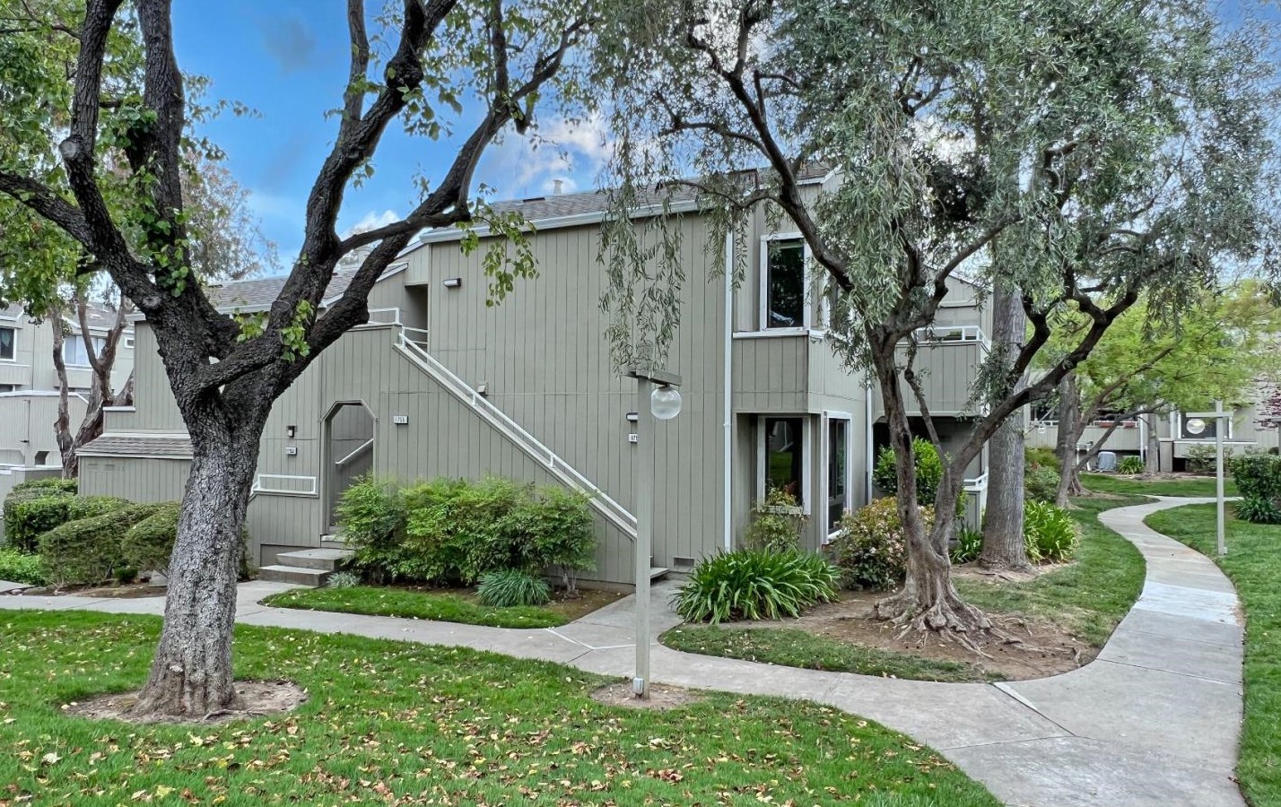 1754 Braddock Ct, San Jose, CA 95125