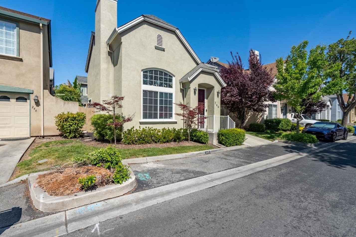 246 Holland Cir, Hollister, CA 95023-4088