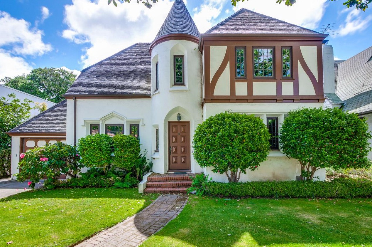 33 Seville Way, San Mateo, CA 94402-2830