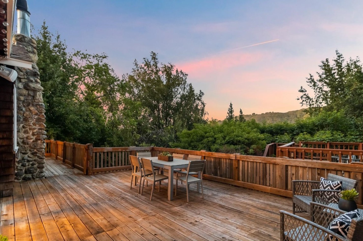 1183 Los Trancos Rd, Menlo Park, CA 94028-8123