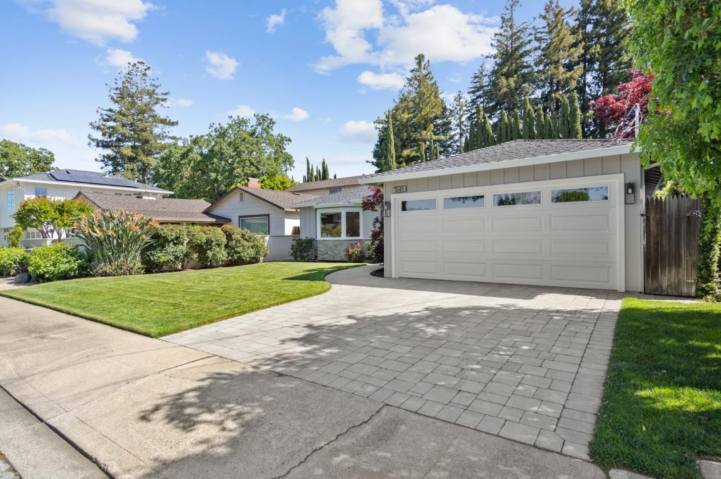 1545 Gover Ln, San Carlos, CA 94070