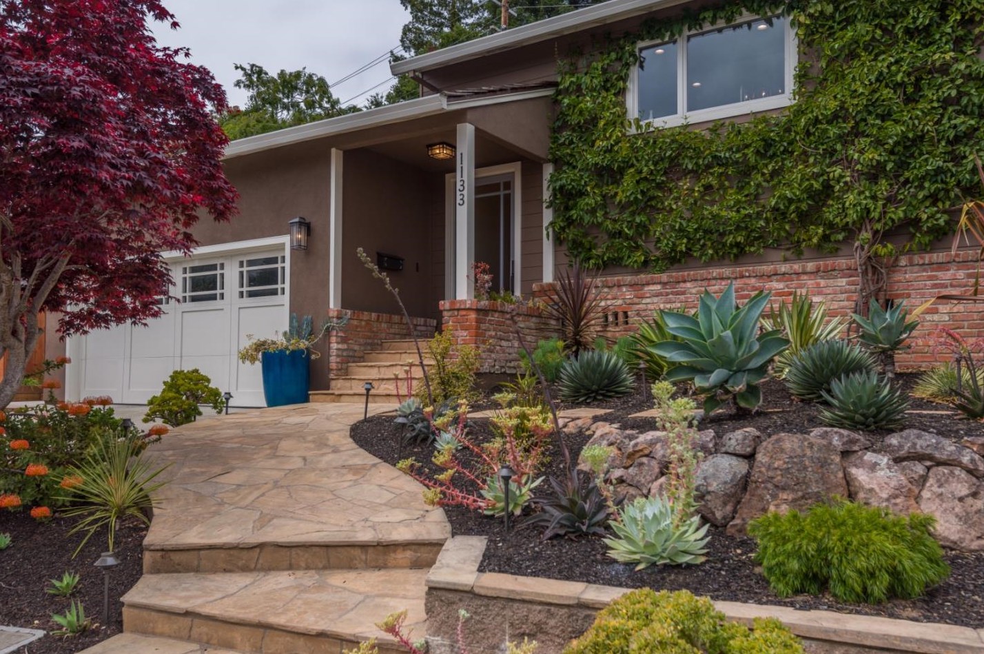 1133 Vernon Ter, San Mateo, CA 94402-3327