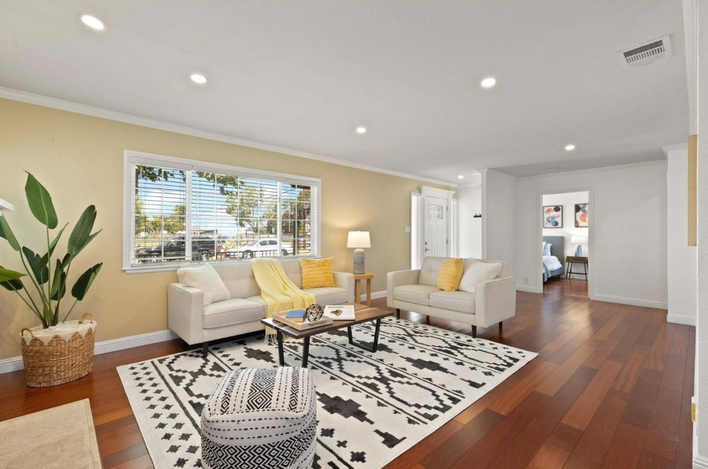 180 E Younger Ave, San Jose, CA 95112