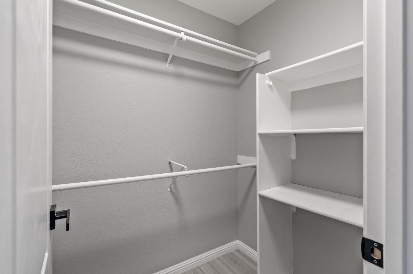 1022 Yarwood Ct, San Jose CA  95128-4726 exterior