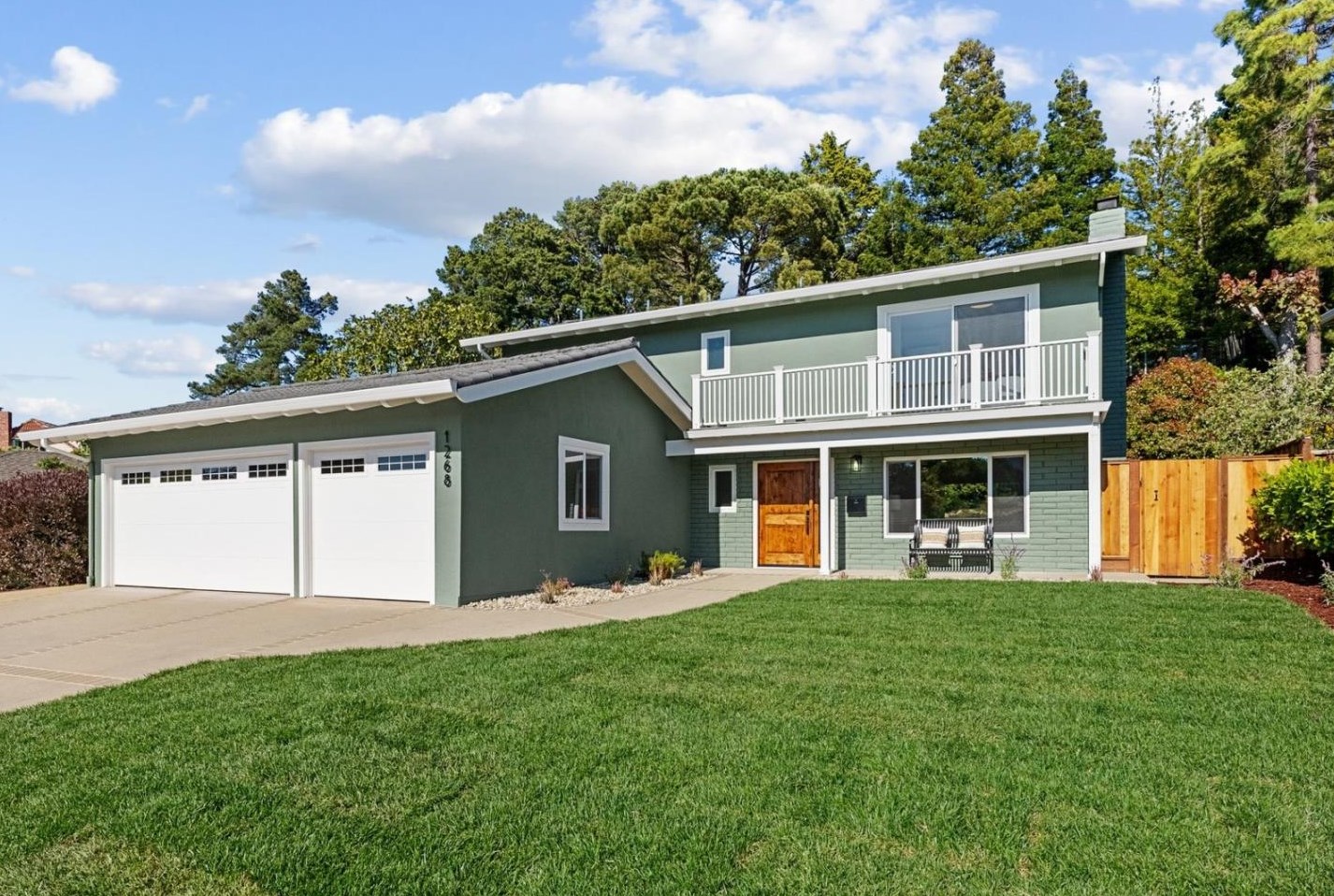 1268 Laurel Hill Dr, San Mateo, CA 94402-3842