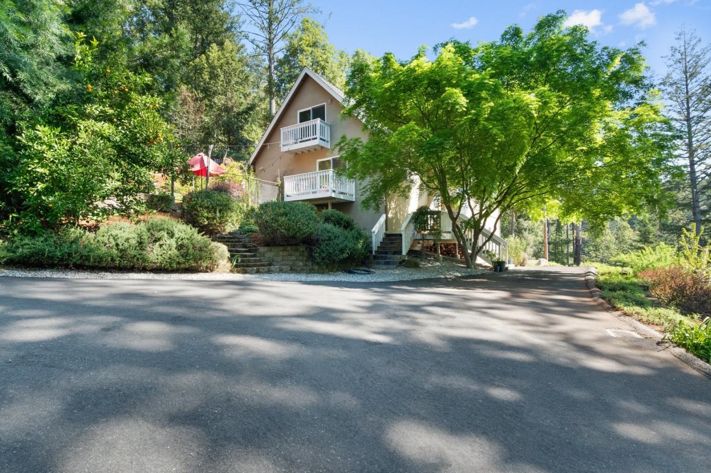 53 Southwest Dr, Santa Cruz, CA 95060-9672
