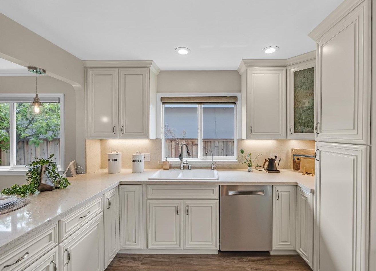 4737 Denevi Dr, San Jose CA  95130-2107 exterior