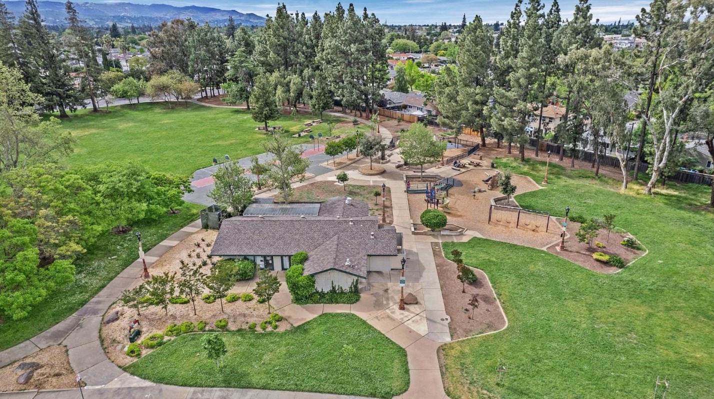 4737 Denevi Dr, San Jose CA  95130-2107 exterior