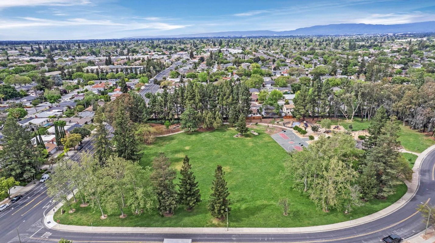 4737 Denevi Dr, San Jose CA  95130-2107 exterior