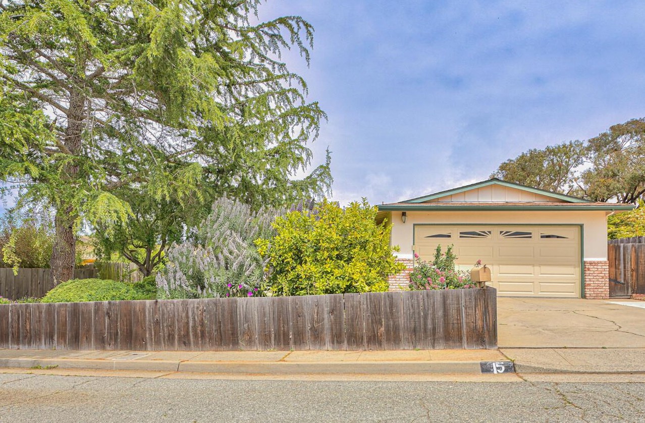 15 Stowe Ct, Seaside, CA 93955