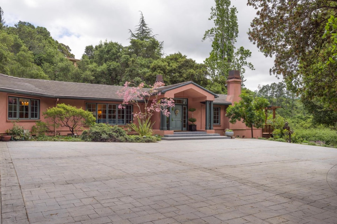 140 Fawn Ln, Menlo Park, CA 94028-7711