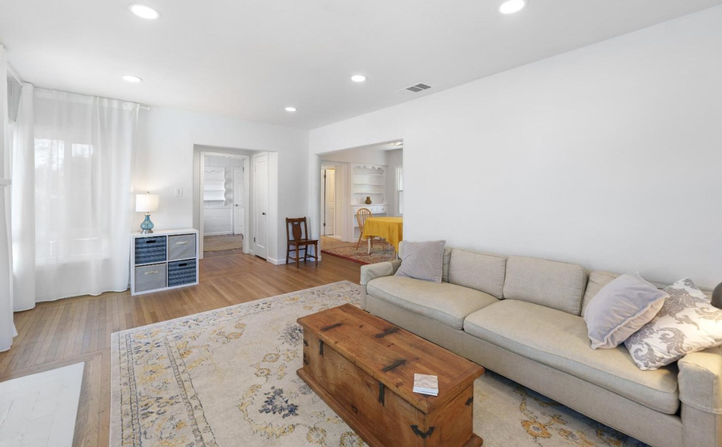 2916 12th Ave, Sacramento CA  95817-3514 exterior