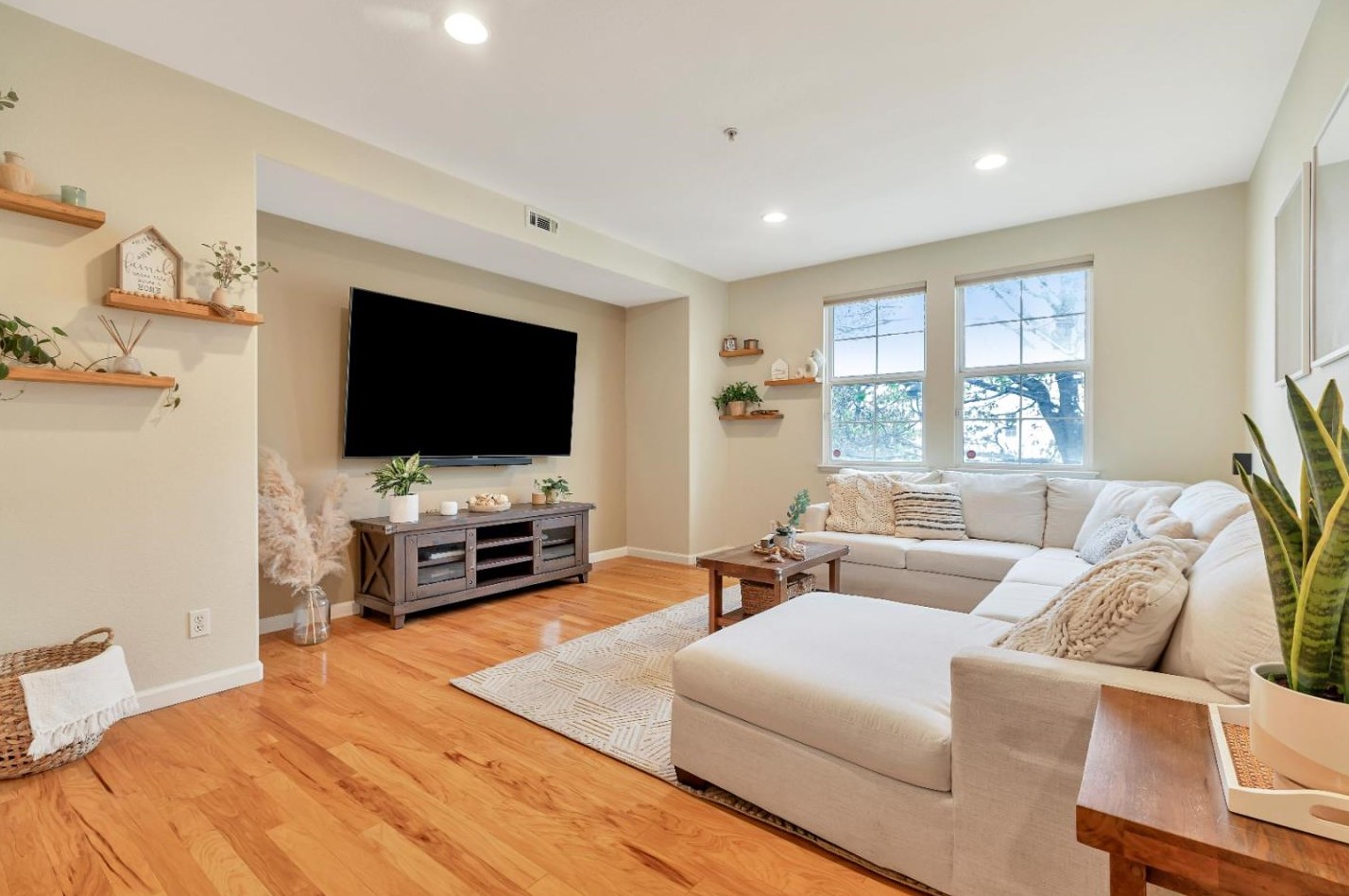 2299 Winepol Loop, San Jose, CA 95125